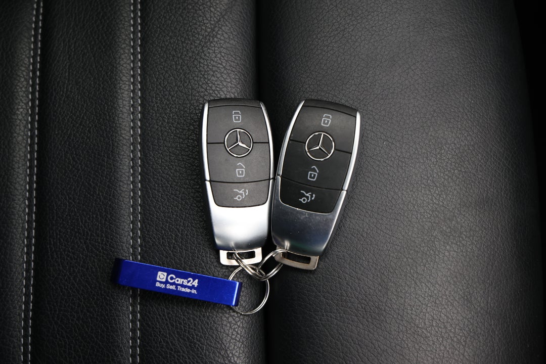 2019 Mercedes-benz C300 C300, Automatic, 21259 km, Key Close-up