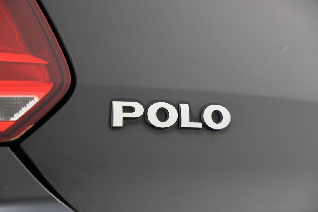 2016 Volkswagen Polo 81 Tsi Comfortline, Automatic, 126792 km, Badge (Boot Left Side)