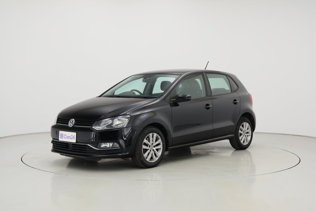 2016 Volkswagen Polo 81 Tsi Comfortline, Automatic, 126792 km, Left Front Diagonal (45- Degree) View
