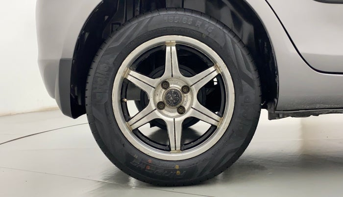 2015 Maruti Swift VDI ABS, Diesel, Manual, 1,04,763 km, Right Rear Wheel