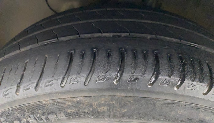 2019 Hyundai Elite i20 ASTA 1.4 CRDI (O), Diesel, Manual, 90,303 km, Left Front Tyre Tread