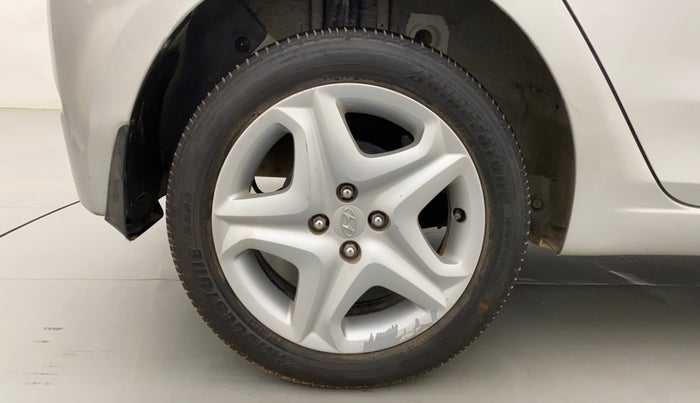 2017 Hyundai Elite i20 ASTA 1.2, Petrol, Manual, 29,254 km, Right Rear Wheel