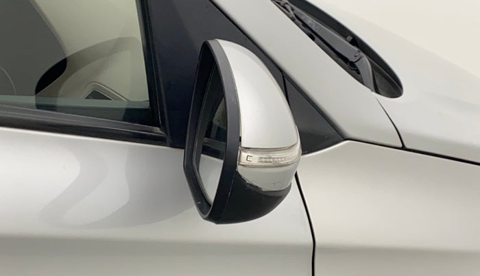 2017 Hyundai Elite i20 ASTA 1.2, Petrol, Manual, 29,254 km, Right rear-view mirror - Indicator light has minor damage