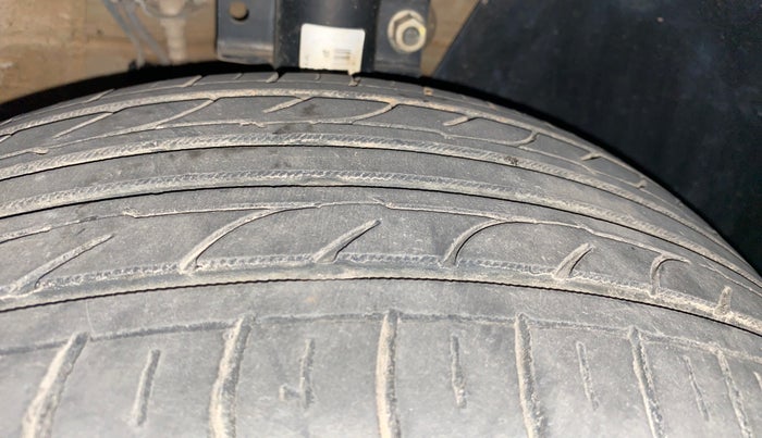 2018 Skoda Rapid AMBITION 1.5 TDI, Diesel, Manual, 75,657 km, Right Front Tyre Tread