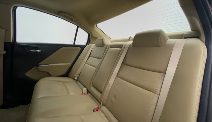 2015 Honda City VX MT PETROL, Petrol, Manual, 59,785 km, Right Side Rear Door Cabin