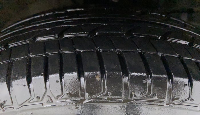 2015 Honda City VX MT PETROL, Petrol, Manual, 59,785 km, Right Front Tyre Tread