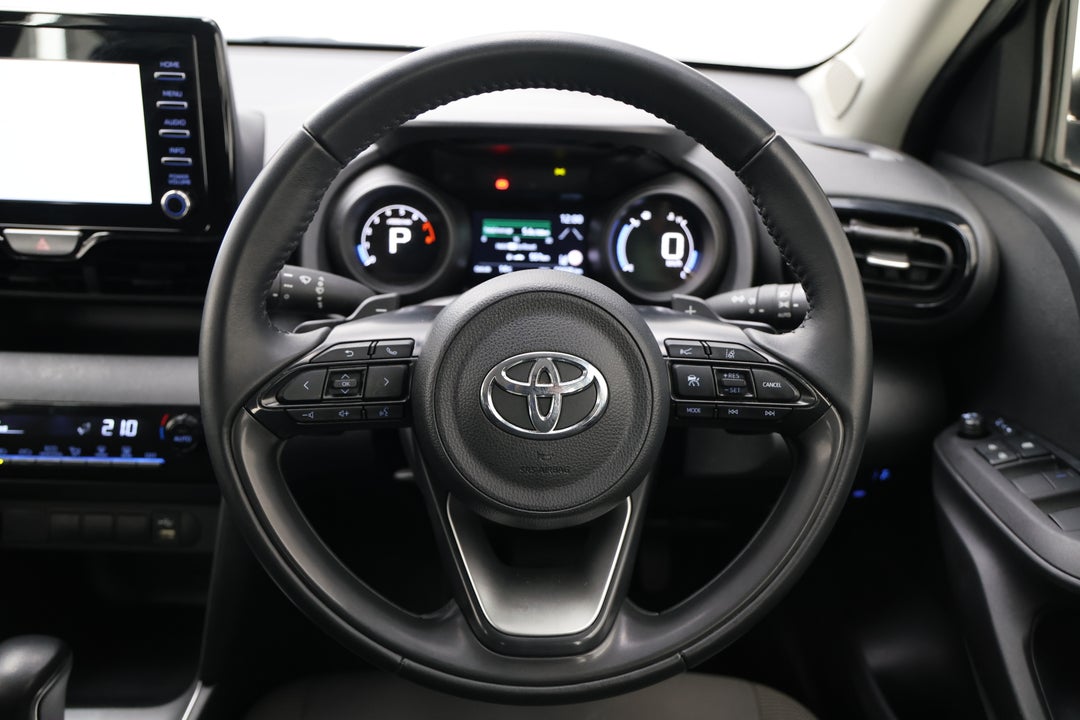 2023 Toyota Yaris Cross Gx, Automatic, 55028 km, Steering Wheel Close-up