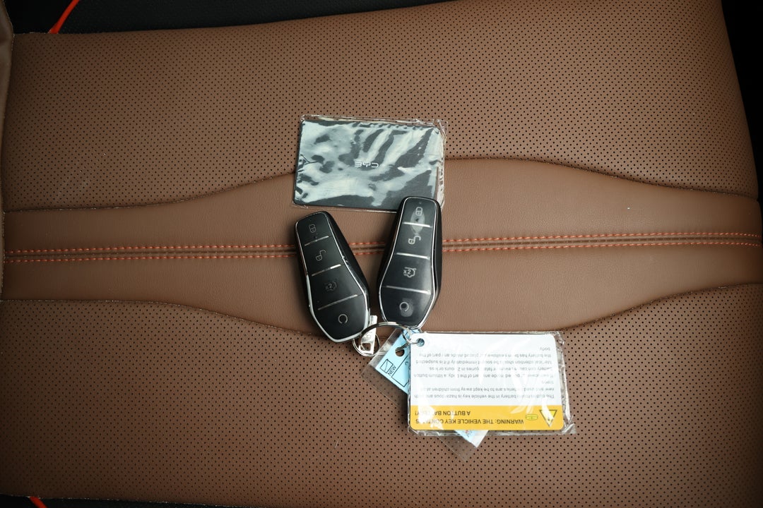 2024 Byd Sealion 6 Premium, Automatic, 44296 km, Key Close-up