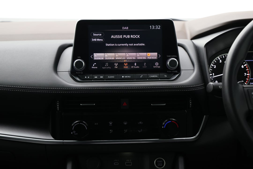 2023 Nissan X-trail St (2WD), Automatic, 24092 km, Center Console