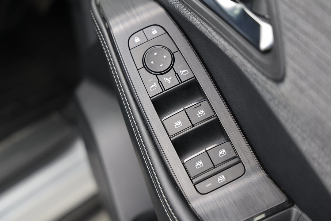 2023 Nissan X-trail St (2WD), Automatic, 24092 km, Drivers Side Door Panel Controls