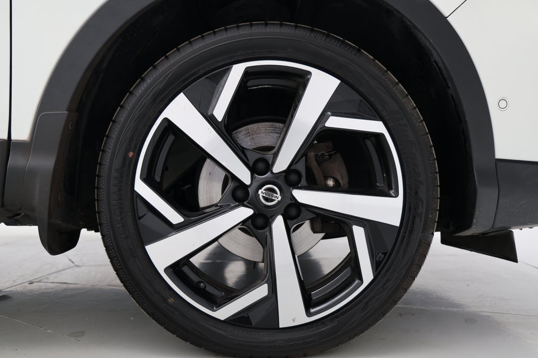 2019 Nissan Qashqai Ti, Automatic, 61421 km, Right Front Wheel