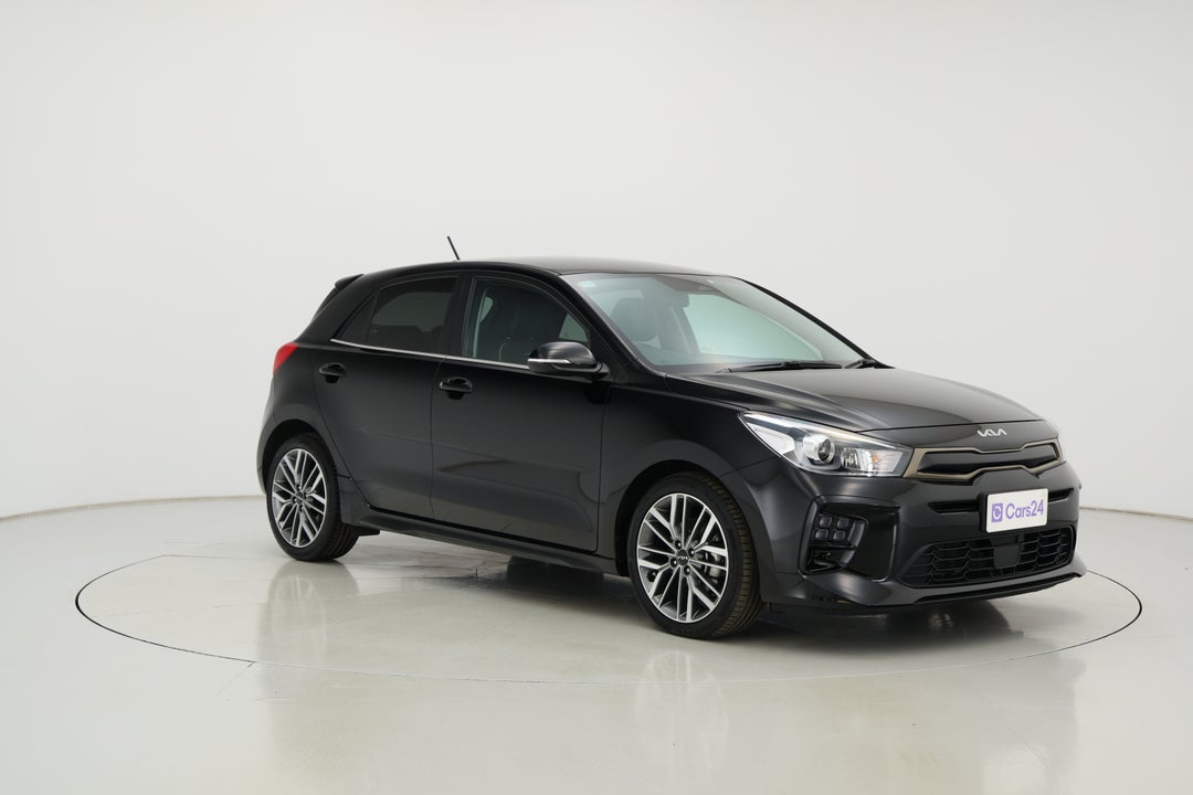 2023 Kia Rio Gt-line, Automatic, 10730 km, Right Front Diagonal (45- Degree) View