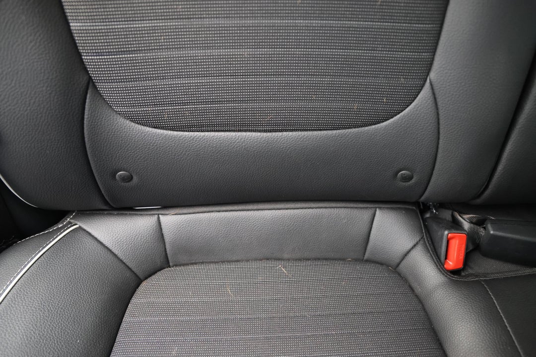 2023 Kia Rio Gt-line, Automatic, 10730 km, Child Seat Anchor Points