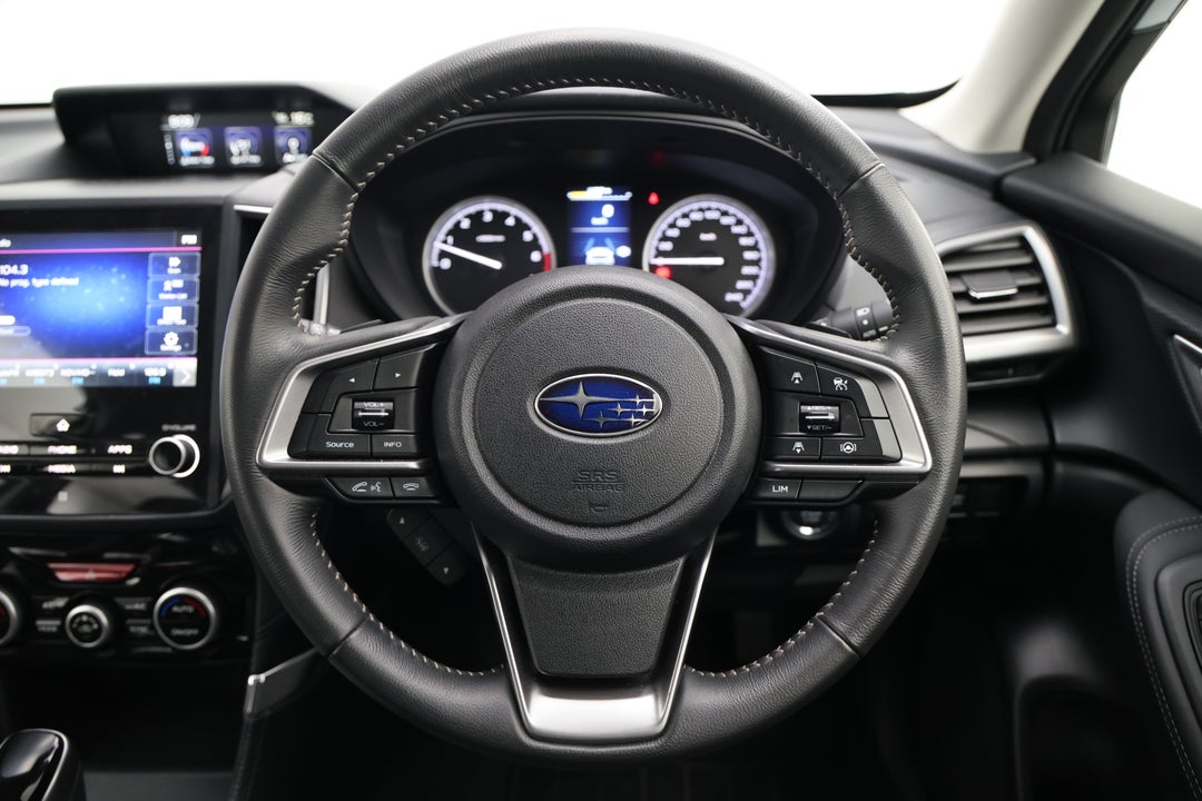 2024 Subaru Forester 2.5i (AWD), Automatic, 52834 km, Steering Wheel Close-up