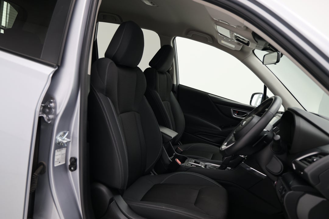 2024 Subaru Forester 2.5i (AWD), Automatic, 52834 km, Right Side Front Door Cabin View