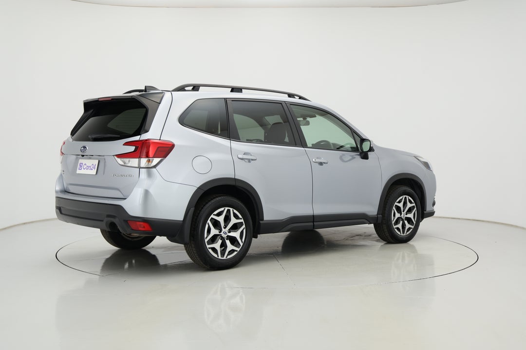 2024 Subaru Forester 2.5i (AWD), Automatic, 52834 km, Right Back Diagonal (45- Degree) View
