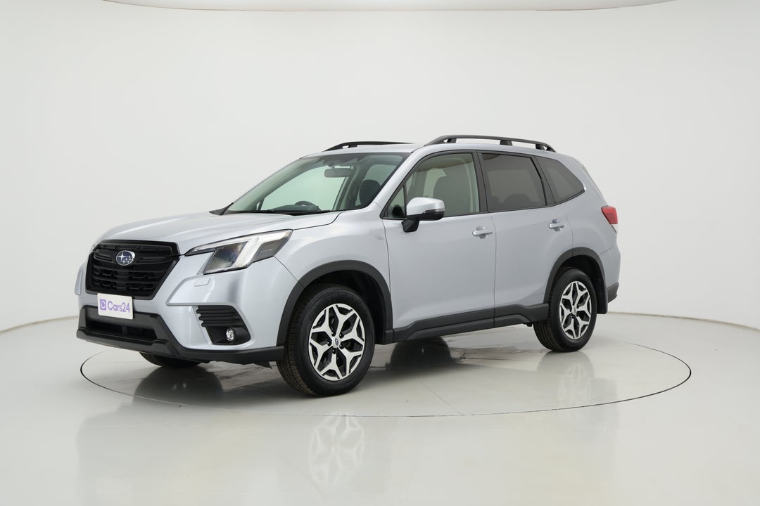 2024 Subaru Forester 2.5i (AWD), Automatic, 52834 km, Left Front Diagonal (45- Degree) View