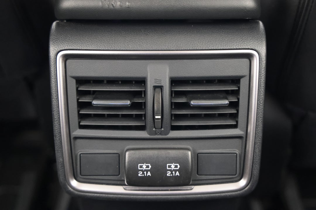 2024 Subaru Forester 2.5i (AWD), Automatic, 52834 km, Rear A/C Vent