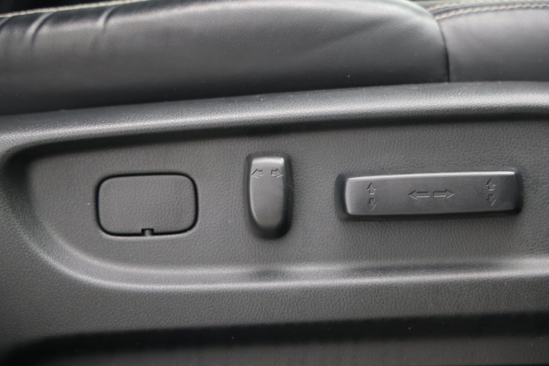 2016 Honda Odyssey Vti-l, Automatic, 97933 km, Drivers Side Adjustment Panel