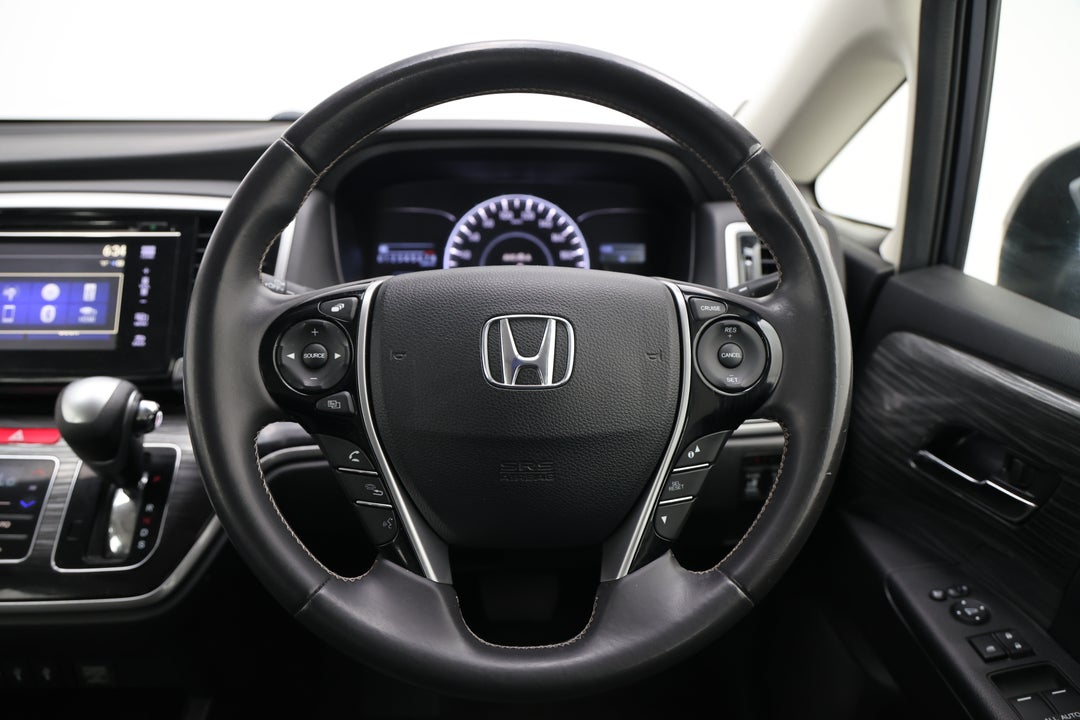 2016 Honda Odyssey Vti-l, Automatic, 97933 km, Steering Wheel Close-up