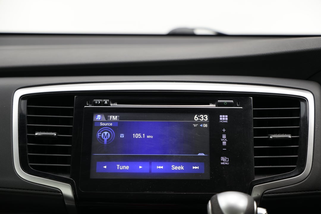 2016 Honda Odyssey Vti-l, Automatic, 97933 km, Infotainment System
