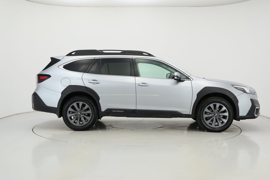 2024 Subaru Outback AWD, Automatic, 50017 km, Right Side View