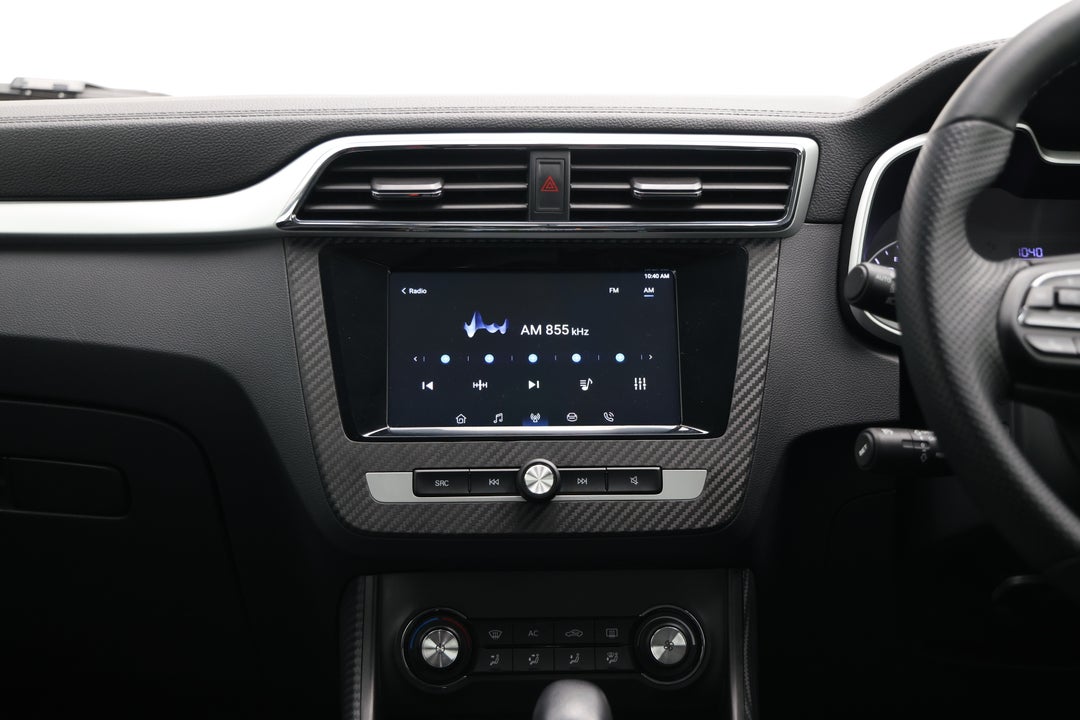 2023 MG ZS Excite, Automatic, 14686 km, Center Console