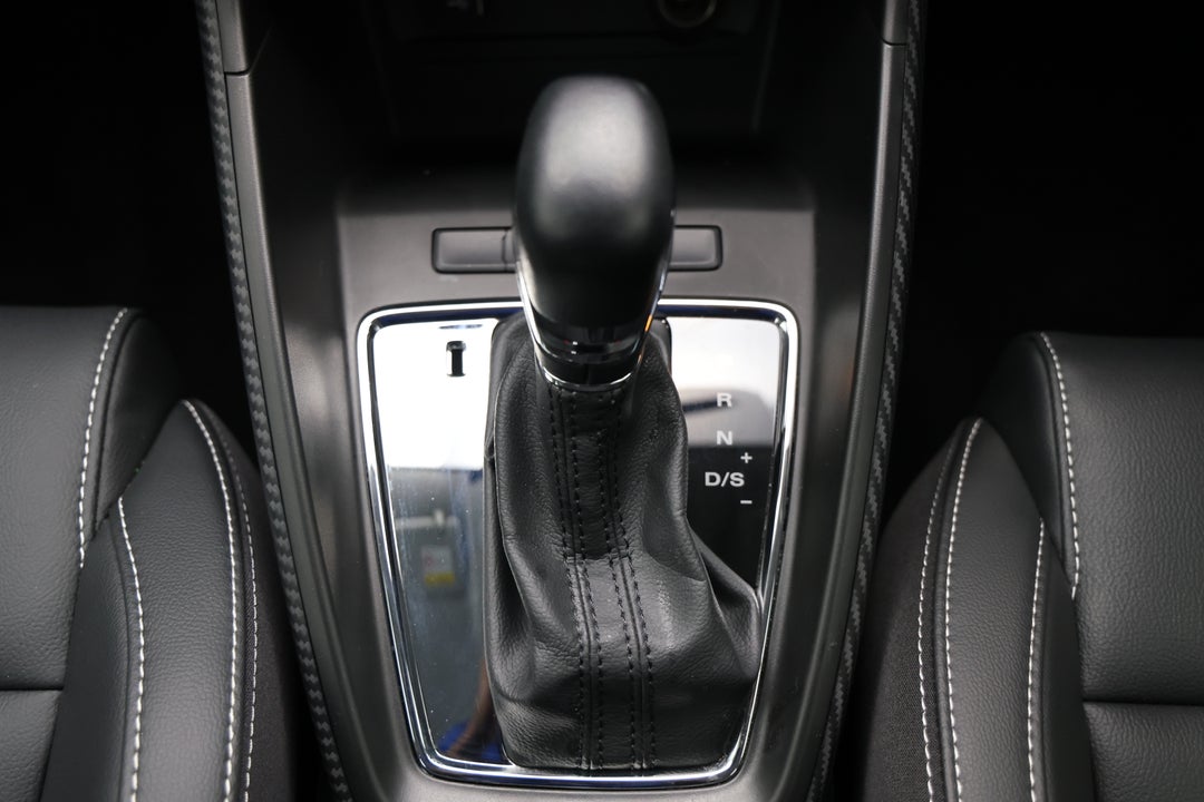 2023 MG ZS Excite, Automatic, 14686 km, Gear Lever 