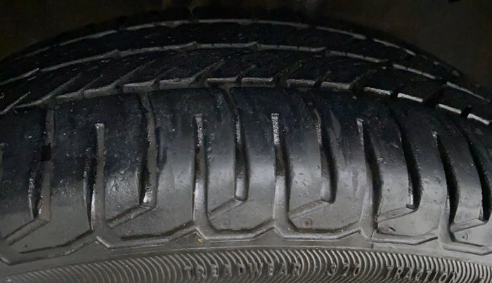 2012 Maruti Wagon R 1.0 VXI, Petrol, Manual, 81,387 km, Left Rear Tyre Tread