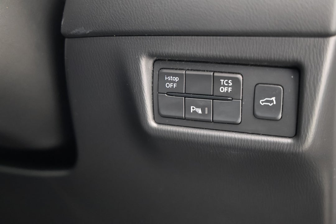 2018 Mazda CX-5 Gt (4x4), Automatic, 89663 km, Utility Switches/Buttons