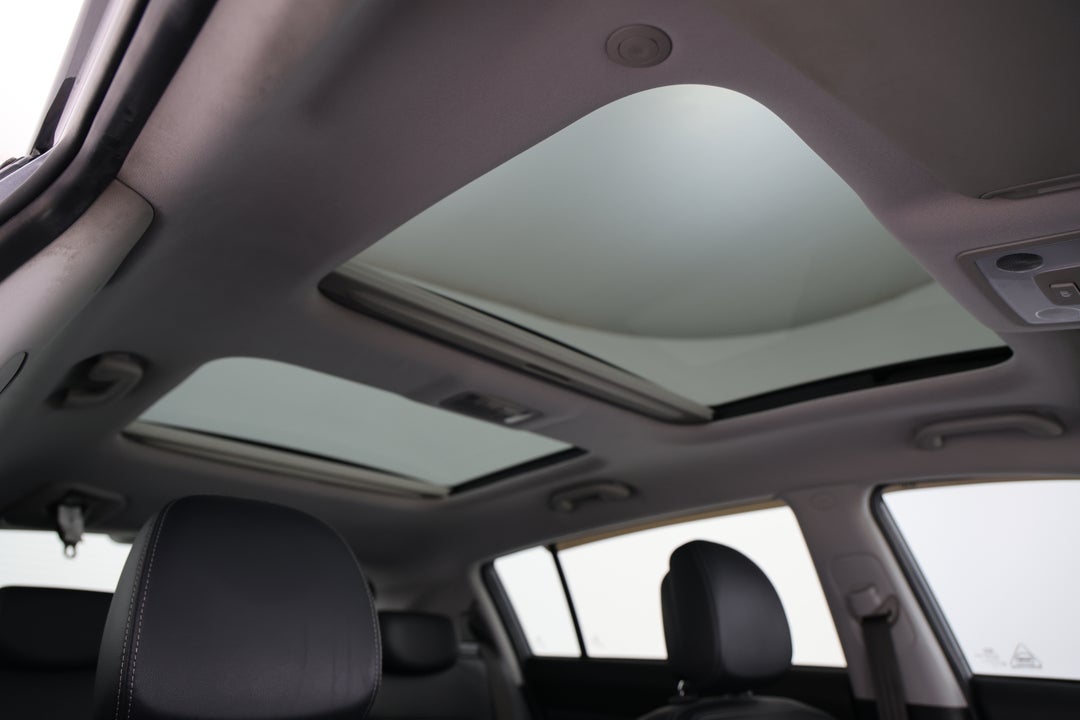 2015 Kia Sportage Platinum (AWD), Automatic, 132508 km, Interior Sunroof/Moonroof