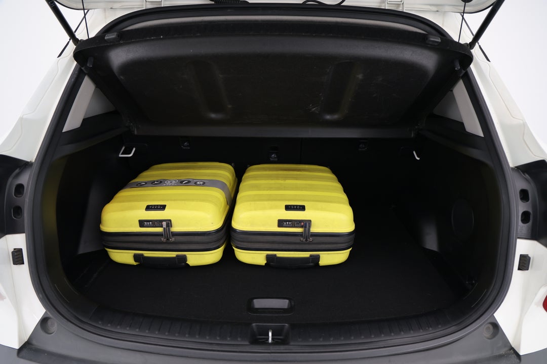 2021 Kia Seltos Gt-line (AWD), Automatic, 120674 km, Boot Inside View with Luggage