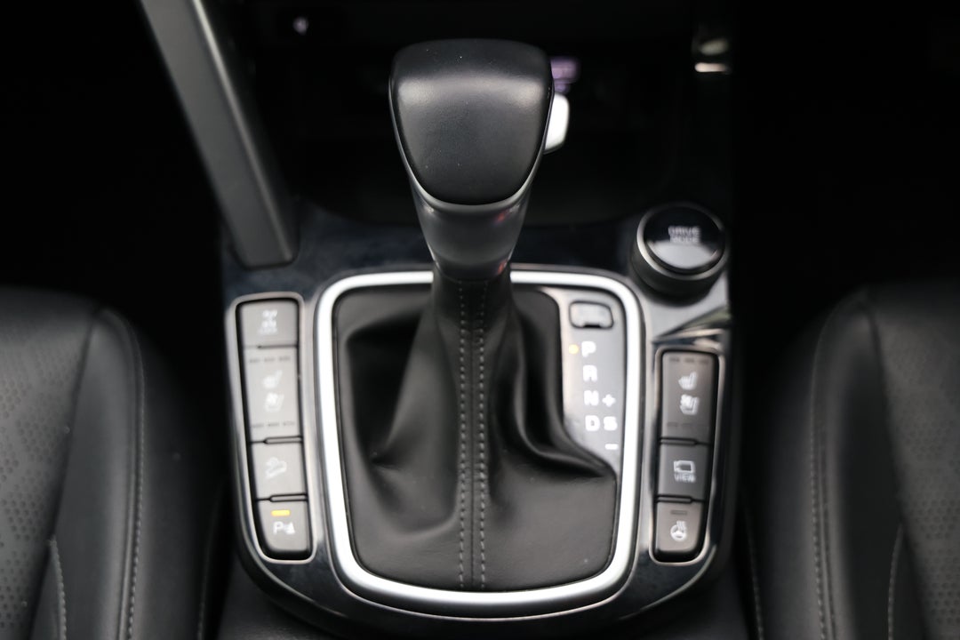 2021 Kia Seltos Gt-line (AWD), Automatic, 120674 km, Gear Lever 