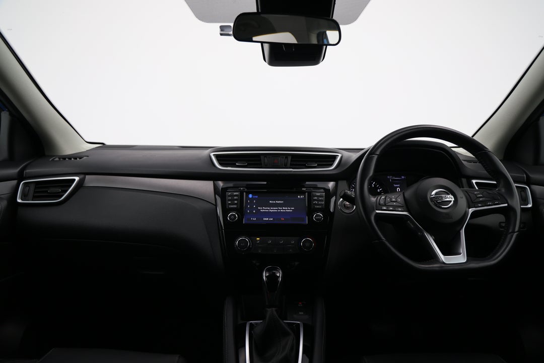 2018 Nissan Qashqai St-l, Automatic, 139096 km, Dashboard View