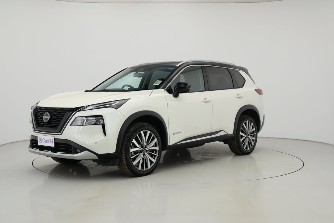 2024 Nissan X-trail Ti-l (4WD) E-power (hyb)19" Aw, Automatic, 13658 km, Left Front Diagonal (45- Degree) View