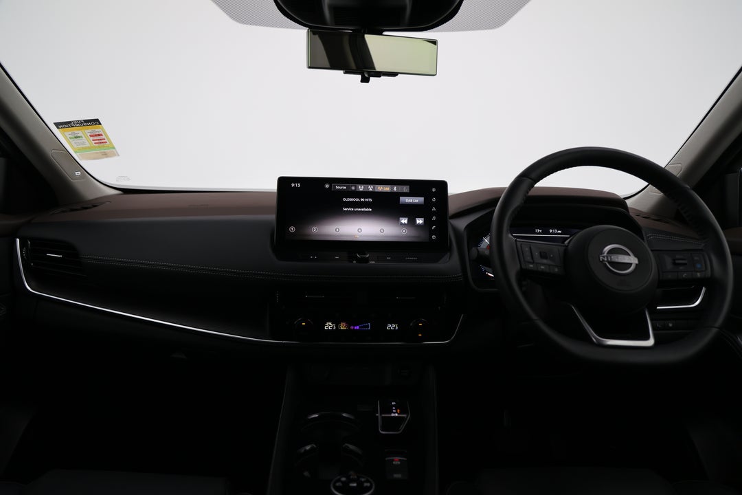 2024 Nissan X-trail Ti-l (4WD) E-power (hyb)19" Aw, Automatic, 13658 km, Dashboard View