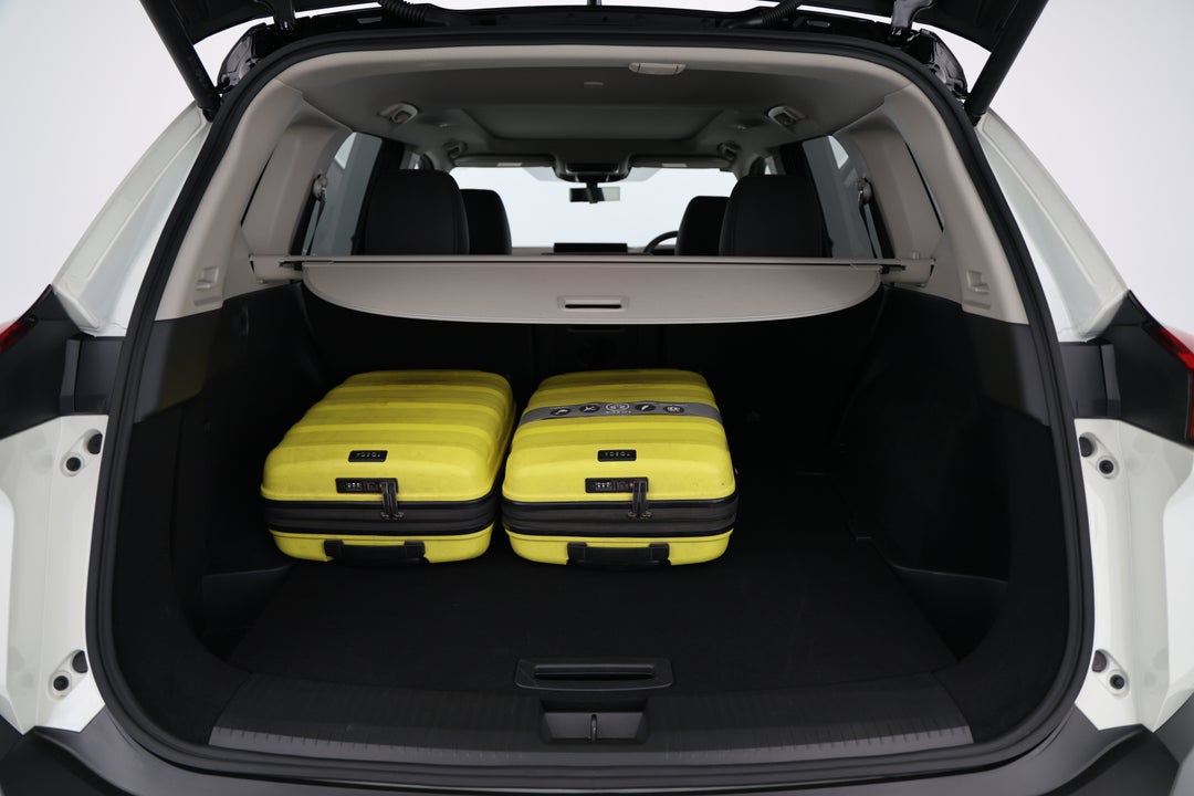 2024 Nissan X-trail Ti-l (4WD) E-power (hyb)19" Aw, Automatic, 13658 km, Boot Inside View with Luggage