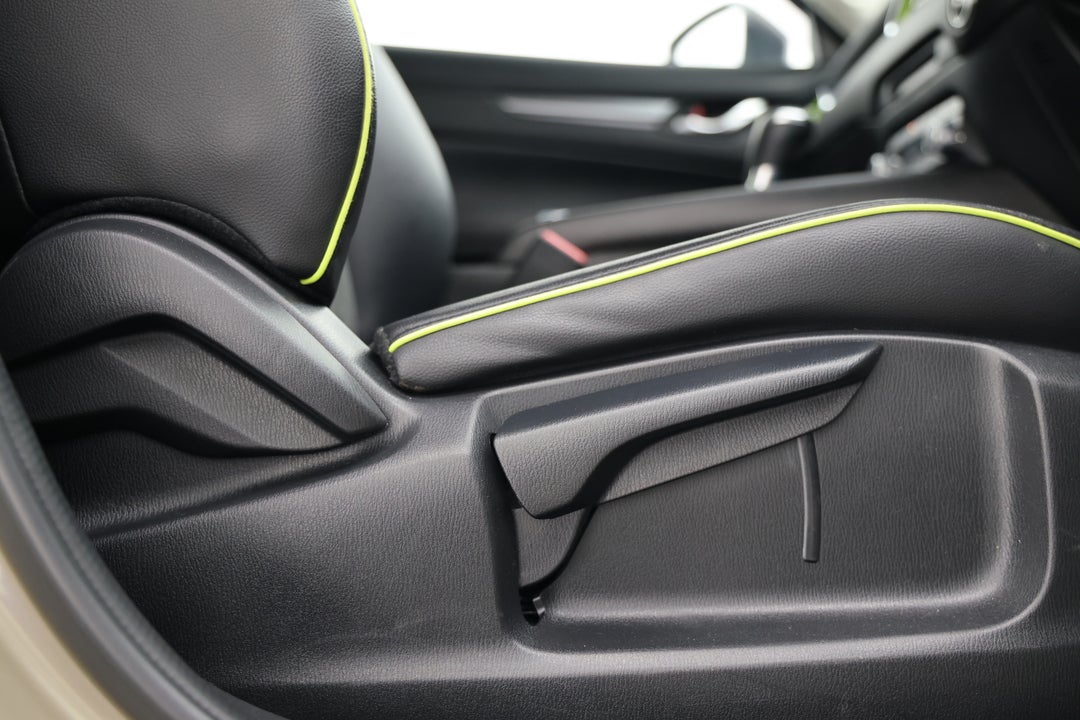 2022 Mazda CX-5 Touring Active (AWD), Automatic, 56371 km, Drivers Side Adjustment Panel