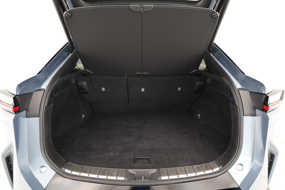 2023 Lexus Rz450e Sports Luxury, Automatic, 17071 km, Boot Inside View
