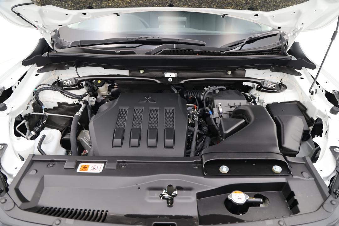 2024 Mitsubishi Eclipse Cross Aspire (2WD), Automatic, 5167 km, Open Bonnet (Engine)