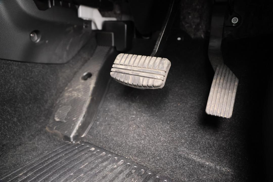 2024 Mitsubishi Eclipse Cross Aspire (2WD), Automatic, 5167 km, Pedals and Footmat