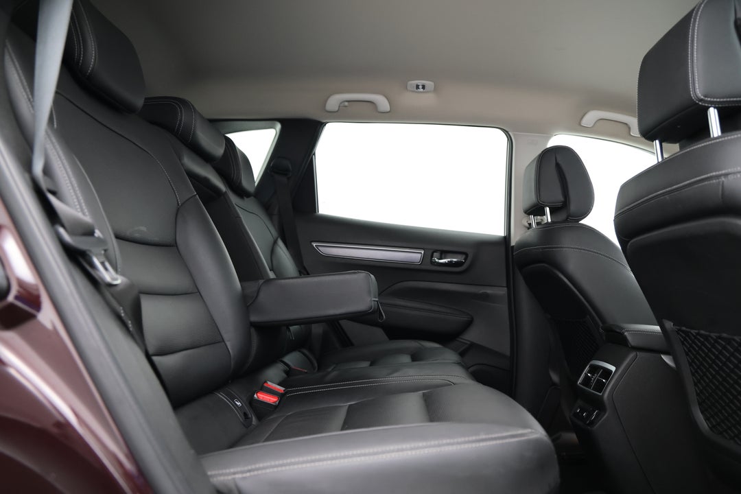 2023 Renault Koleos Zen (4x2), Automatic, 59892 km, Right Side Rear Door Cabin View