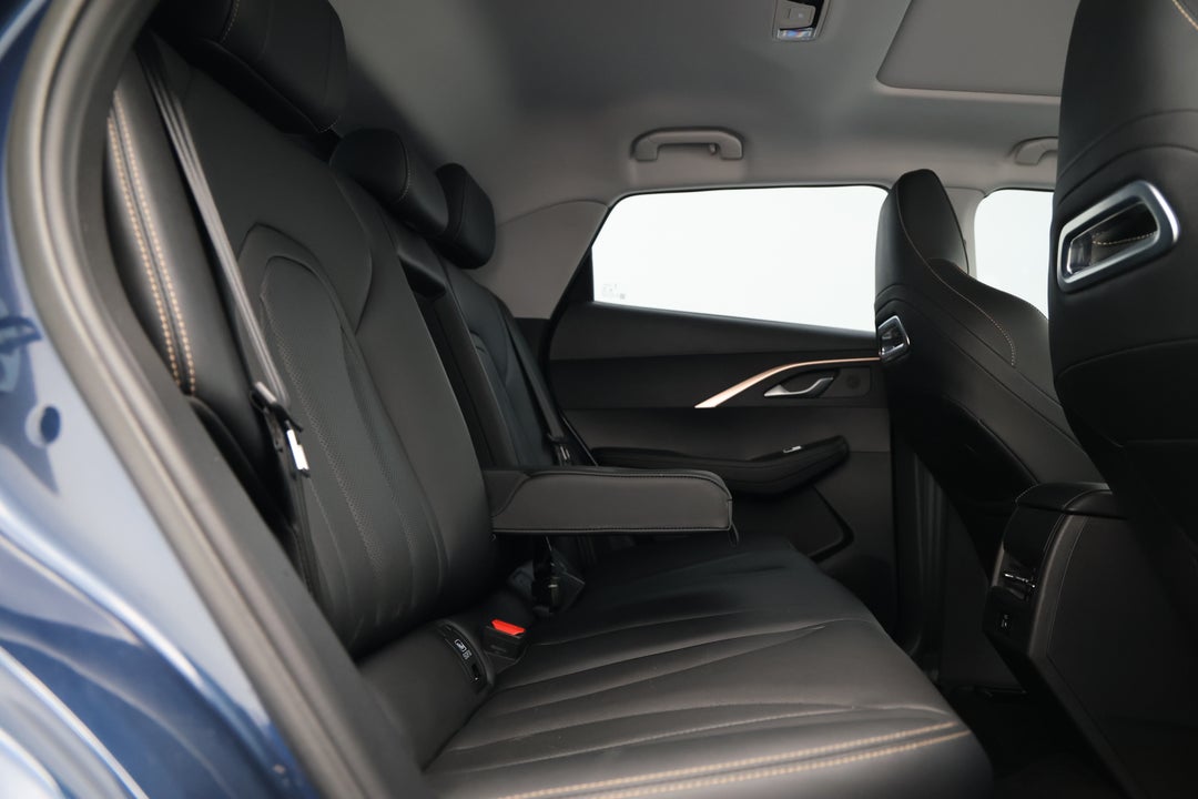 2023 Chery Omoda 5 Ex (high Version), Automatic, 26823 km, Right Side Rear Door Cabin View