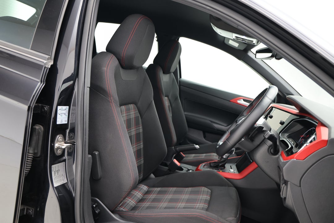 2020 Volkswagen Polo Gti, Automatic, 26327 km, Right Side Front Door Cabin View