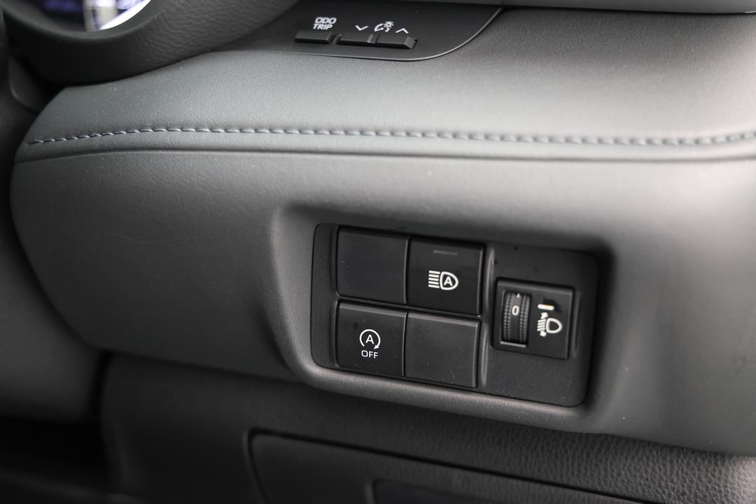 2023 Toyota Kluger Gx 2WD, Automatic, 68138 km, Utility Switches/Buttons