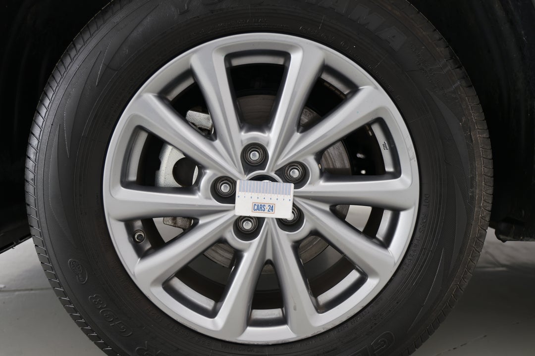 2022 Mazda CX-5 Maxx Sport (FWD), Automatic, 50949 km, Wheels Rim Front RHS Gutter Rash