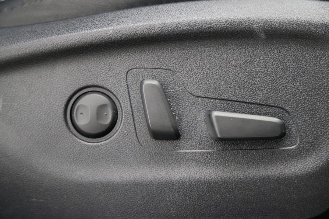 2018 Kia Sorento Sli (4x4), Automatic, 118015 km, Drivers Side Adjustment Panel