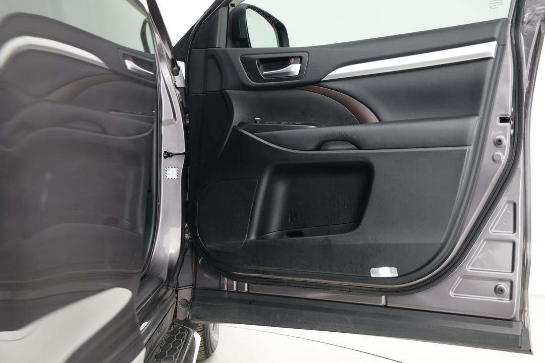 2018 Toyota Kluger Gxl (4x2), Automatic, 75402 km, Speaker View