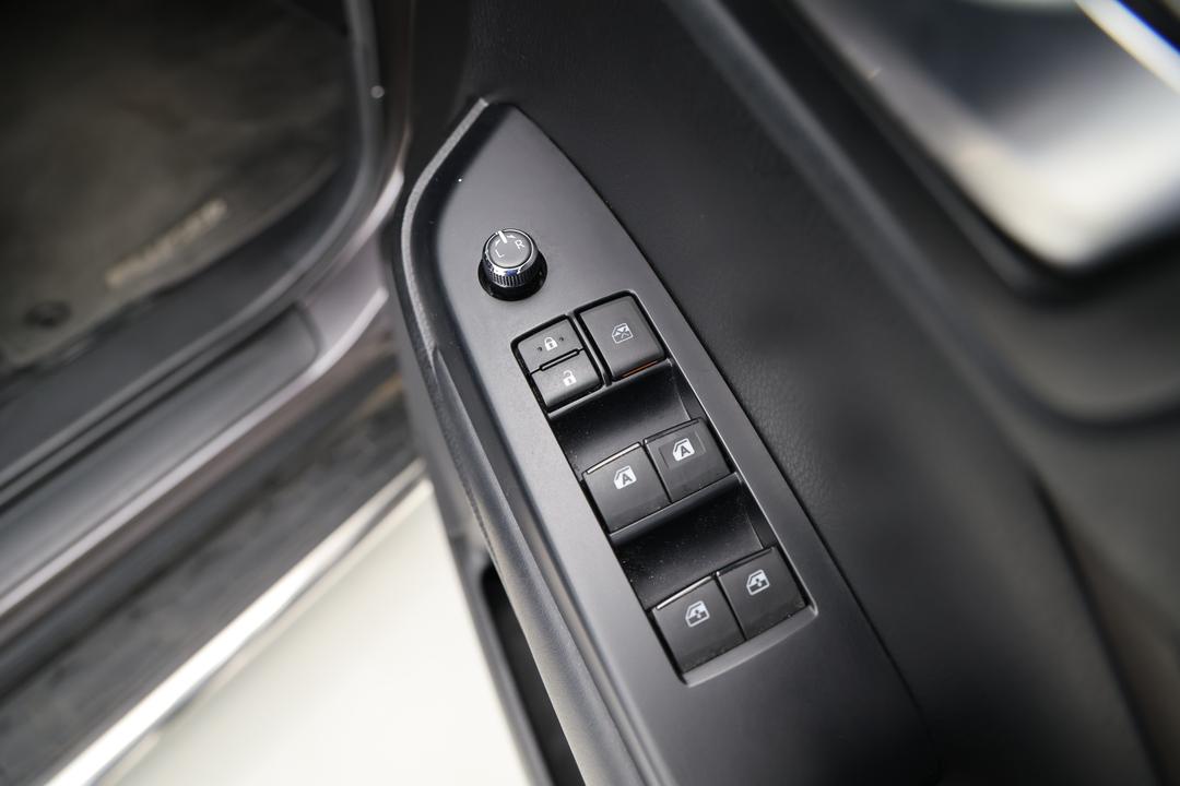 2018 Toyota Kluger Gxl (4x2), Automatic, 75402 km, Drivers Side Door Panel Controls