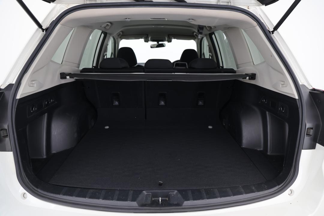 2018 Subaru Forester 2.5i (AWD), Automatic, 101749 km, Boot Inside View